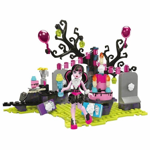 Monster High L Anniversaire De Draculaura Pearl Fr