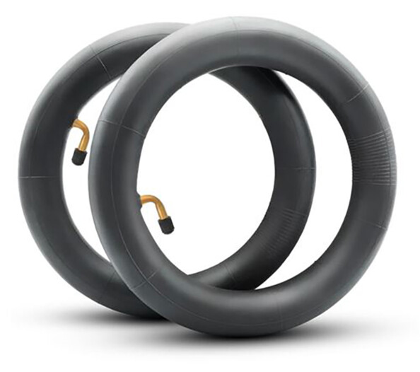 Kit de 2 chambres à air noires Urban Prime avec valves coudées dorées et bouchons noirs, fond blanc