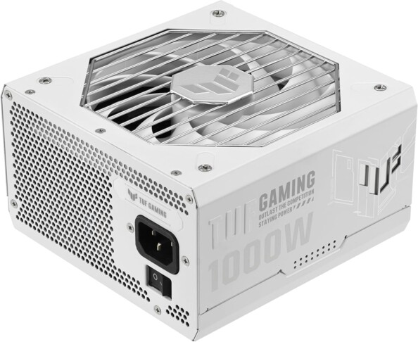Vue du dessus de biais côté gauche sur le bloc d'alimentation ATX 1000 W Asus avec prise d'alimentation secteur, interrupteur Marche/Arrêt et ventilateur axial