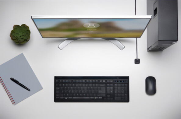 Clé biométrique Kensington VeriMark Desktop USB-C/USB-A pour Windows Hello