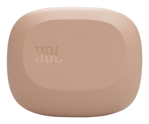 Boîtier de charge fermé beige vu de dessus, forme arrondie et logo JBL sur le couvercle