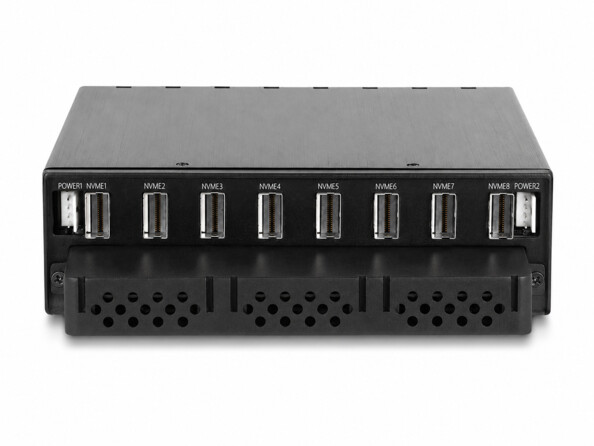 Rack mobile 5,25" pour 8 SSD M.2 NVMe
