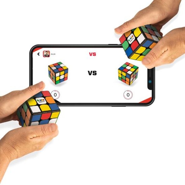 Duel de speecubing entre deux personnes avec temps réel sur l'application mobile