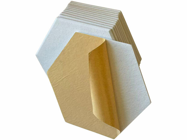 12 panneaux acoustiques autocollants hexagonaux 30 x 26 cm vus sous différents angles