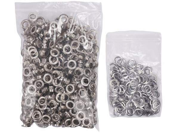 600 oeillets en acier inoxydable en sachets vus de face