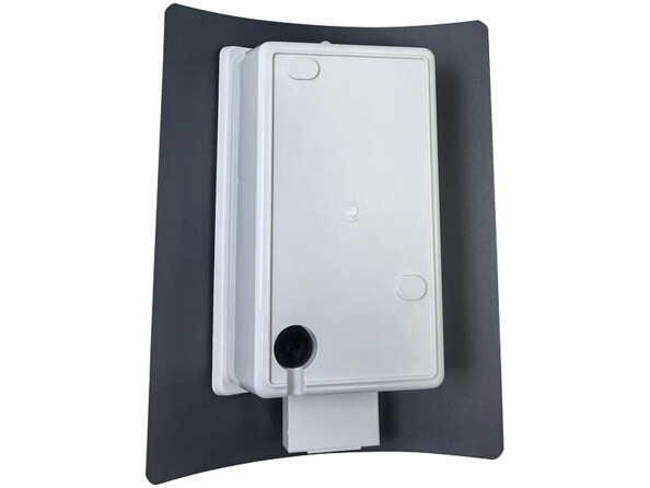 Vue arrière de l’applique extérieure montrant le boîtier de raccordement blanc et passage de câble