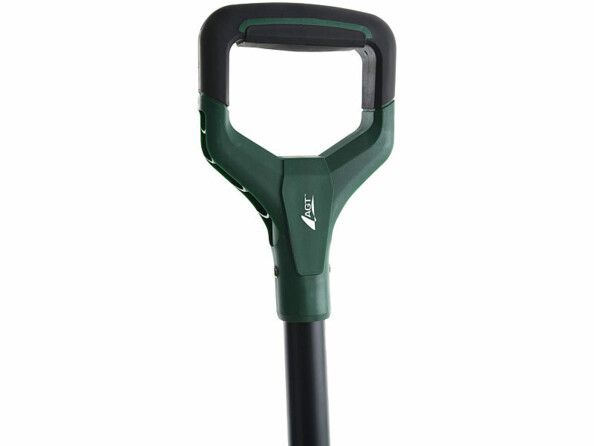 zoom sur le manche de la Bêche 115 cm avec scie double face