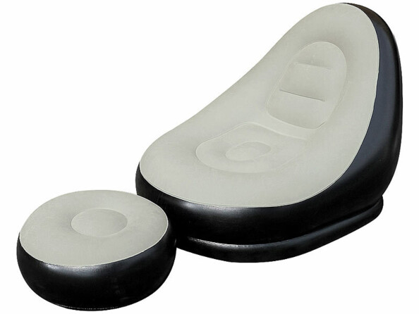 Fauteuil gonflable avec repose-pieds vu de côté