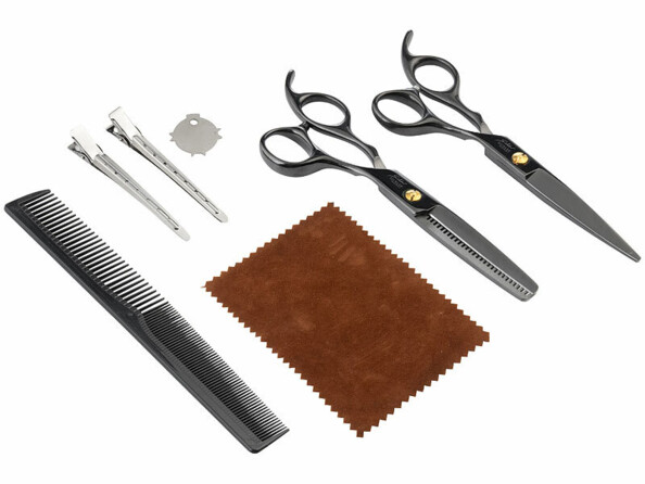 Kit avec ciseaux de coiffure