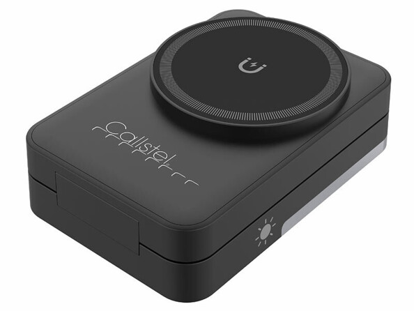 Station de chargement compatible MagSafe 3 en 1 vue repliée