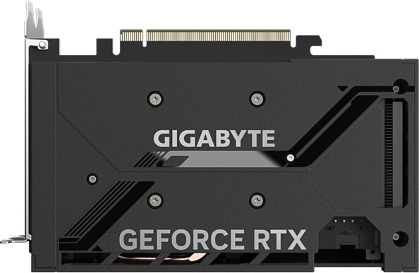 Dessous de la carte graphique GeForce RTX Gigabyte avec vis de montage et ouvertures d'aération