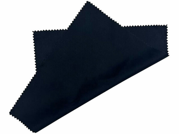 patch microfibre nettoyant pour lunette replié sur lui-même
