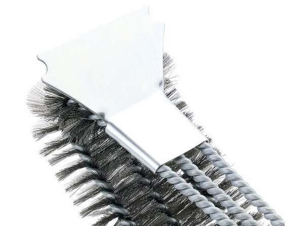 zoom sur le grattoir de la brosse en acier inoxydable pour barbecue