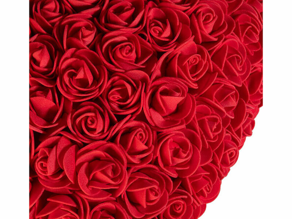 coeur 32 cm en roses artificielles à suspendre