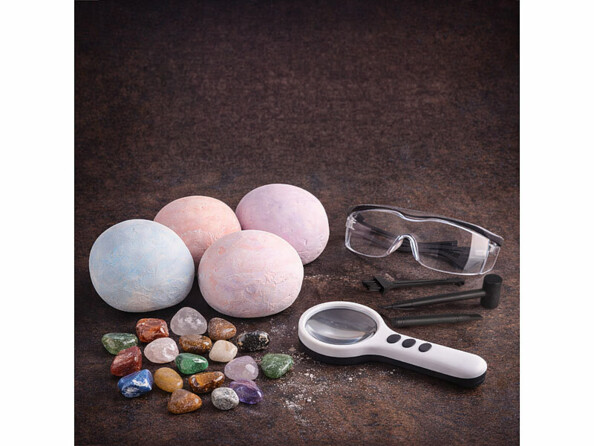 kit de fouilles pour enfant pierres précieuses avec boules de platre et accessoires