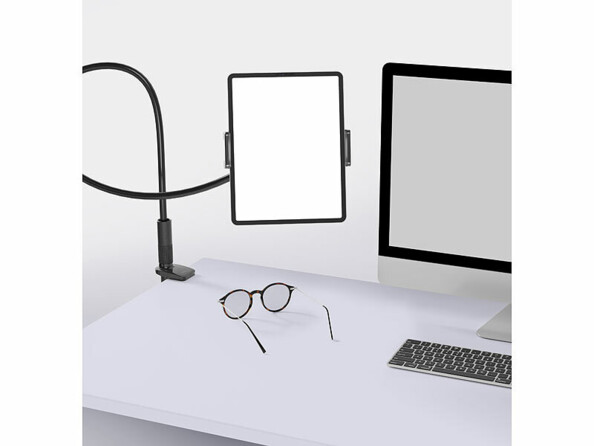 support col de cygne pour smartphone et tablette à pince monté sur un bureau de travail