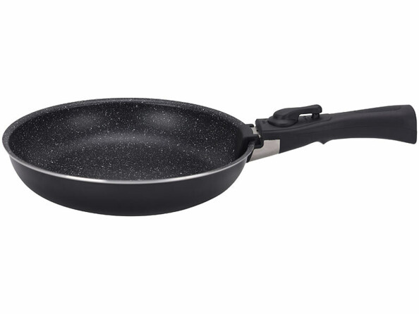 poêle anti-adhésive avec poignée amovible