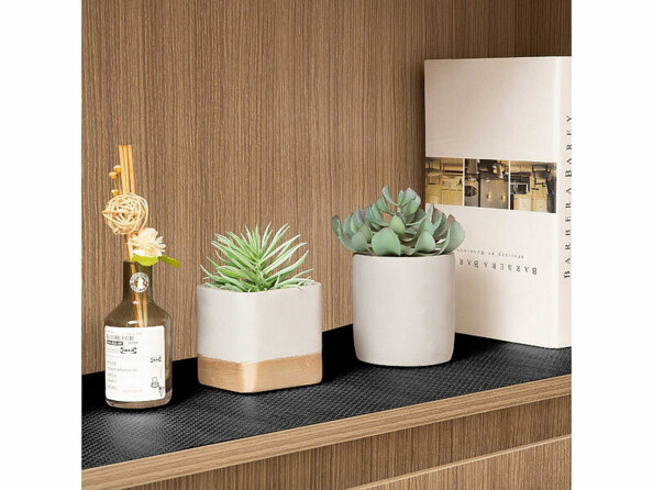 Tapis antidérapant pour tiroir 30 x 150 cm coloris noir