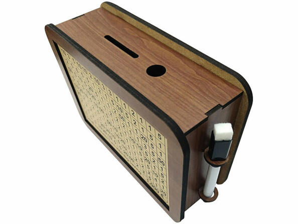 Tirelire à cocher en bois