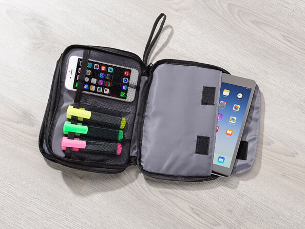 Pochette de transport avec compartiment rembourré pour tablette jusqu'à 8" XCase
