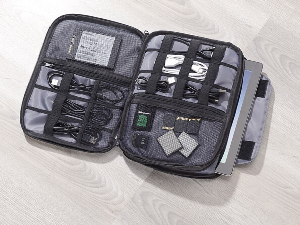Pochette de transport avec compartiment rembourré pour tablette jusqu'à 9,7"