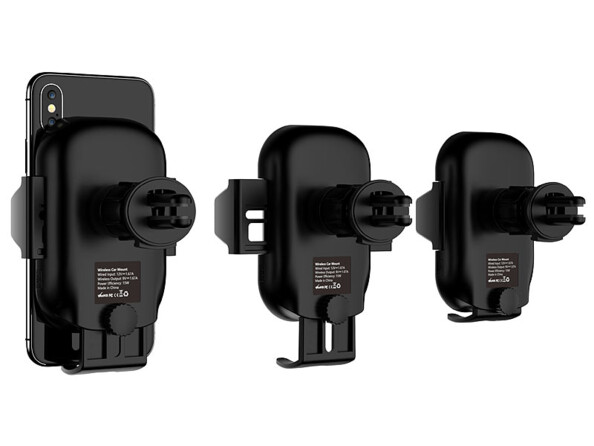 Support de téléphone pour voiture avec pinces automatiques et chargeur Qi vu de trois-quart.