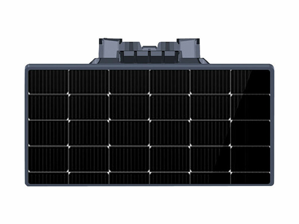Panneau solaire photovoltaïque vu de face avec grille de cellules noires et boîte de jonction grise
