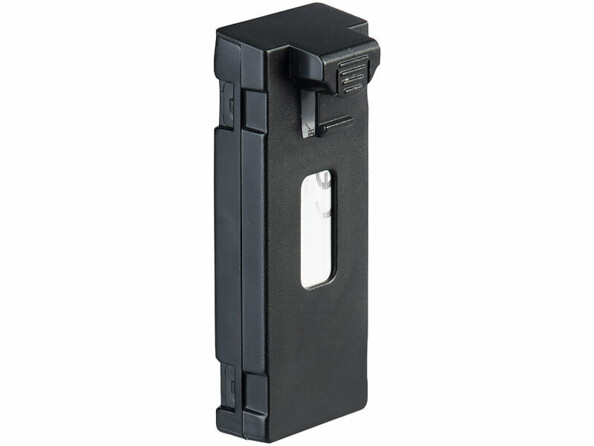 Batterie noire rectangulaire pour drone Simulus GH-730 sur fond blanc