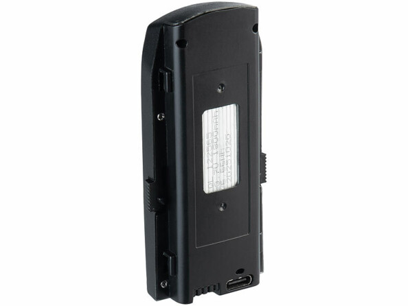 Batterie noire rectangulaire pour drone, étiquette blanche au centre, vis, port USB-C en bas et clips latéraux