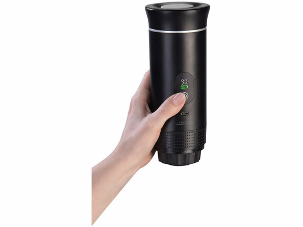 Machine à expresso nomade rechargeable tenue en main