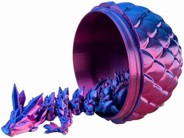 dragon imprimé en 3D sortant de son oeuf