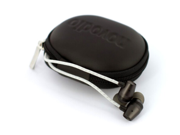 Écouteurs intra-auriculaires stéréo haute fidélité ''IHX'' avec housse de transport