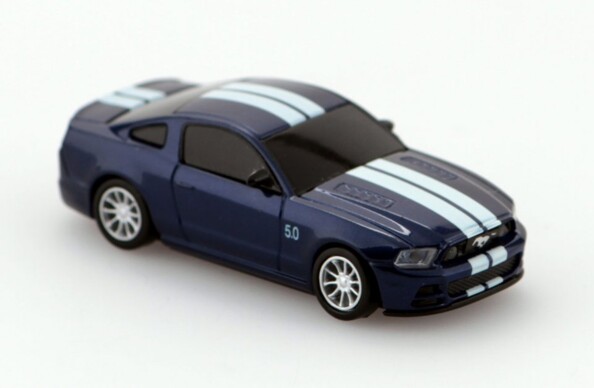Clé USB 8 Go - Ford Mustang GT bleue