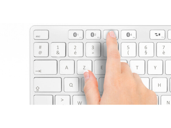 touches switch device bluetooth sur clavier sans fil isync keyboard novodio