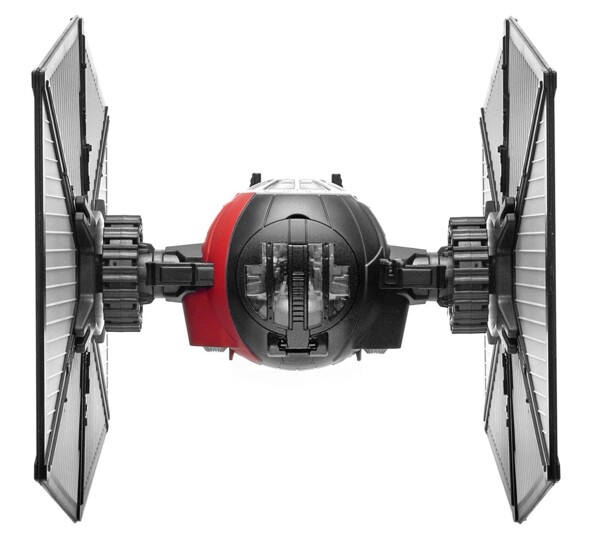 modele reduit chasseur empire tie fighter geant star wars par hasbro avec lance missile pour garcon