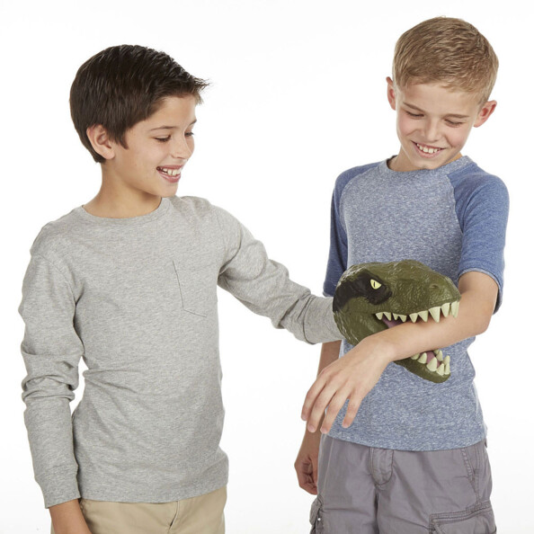jouet tete de velociraptor jurassic world hasbro avec enfants