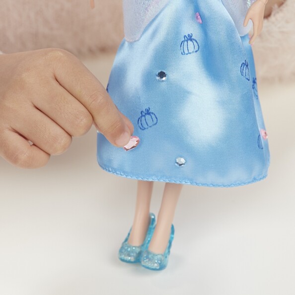 Poupée Disney Princess : Cendrillon Relooking