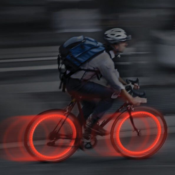 Mini balise led rouge a clipser sur roue de velo niteize se'em securité à velo la nuit