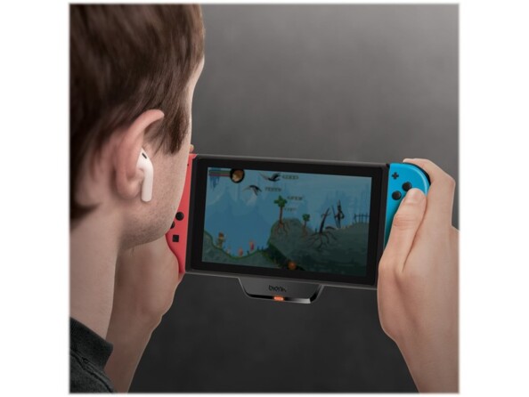 Enfant utilise le Bionik BNK-9040