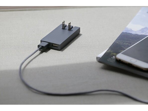 Adaptateur secteur UK/EU/US vers 2 ports USB-A Smart Charger Slate