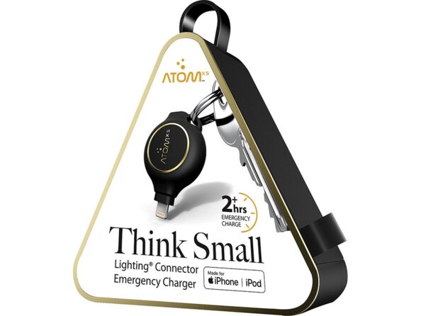 Mini batterie de secours E-Charger KL800 dans son emballage triangulaire avec câble de chargement Micro-USB vers USB-A et mode d’emploi en français