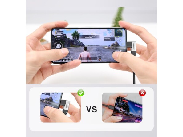 Mise en situation de l'utilité du câble coudé USB-C EZQuest lors d'une session de jeu vidéo sur mobile branché au câble
