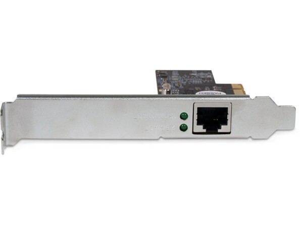 Côté gauche de la carte réseau Sonnet Solo2.5G avec 2 voyants LED de fonctionnement, port RJ45 et support de montage à hauteur standard