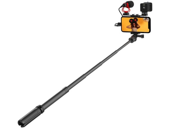 Perche à selfie télescopique avec support pour téléphone, smartphone en cours d'enregistrement, micro et lampe LED