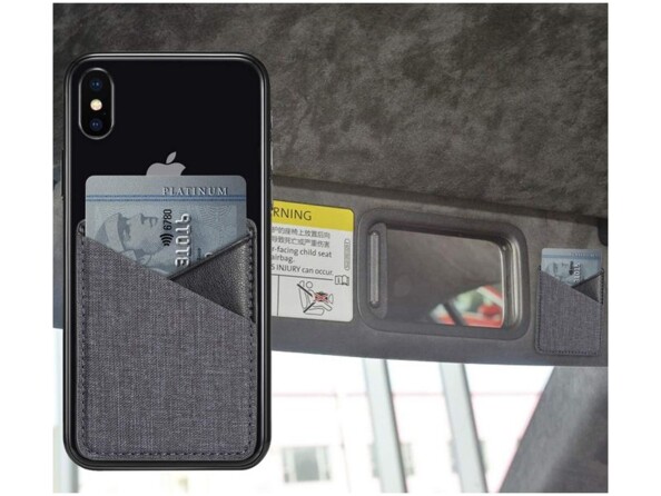 Fixation du porte-cartes adhésif à l'arrière d'un smartphone et sur le pare-soleil d'un véhicule