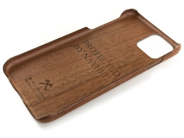 Vue de l'intérieur du dessus de biais côté droit de la coque en bois de noyer véritable Woodcessories