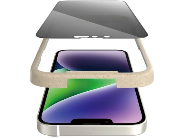 Application du verre trempé multifonction sur l'écran d'un iphone allumé avec l'application fourni en accessoire