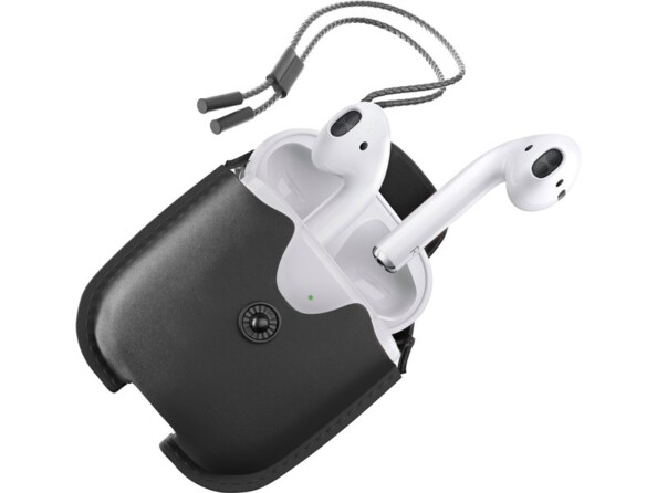 Etui de protection AirCase pour AirPods de la marque Woodcessories