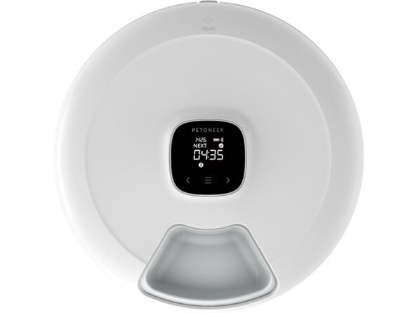 Vue du dessus de la gamelle rotative NutriSpin ronde coloris blanc avec ouverture sur une petite famelle et écran tactile central pour programmation