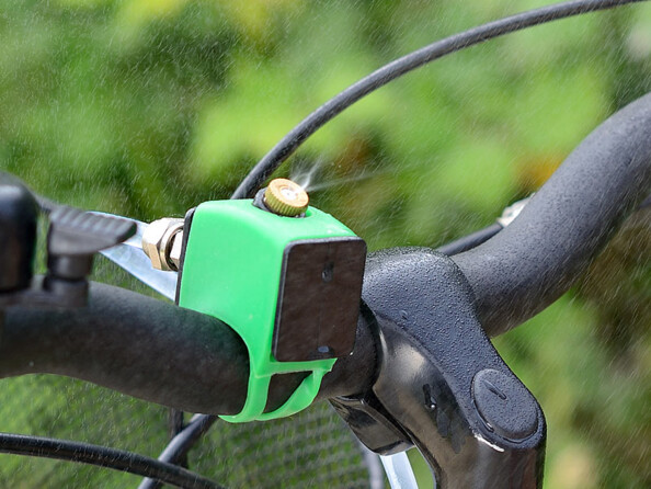 Bidon avec vaporisateur et pompe